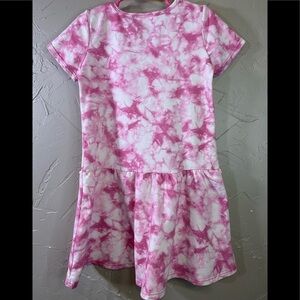 🌹32* Cool little girls pink and white dress in size 5. L-20